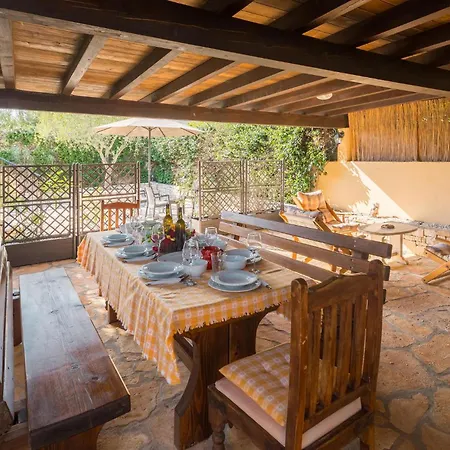 4 Bedroom Awesome In